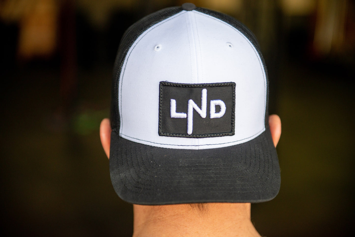 LND Trucker - Black/White