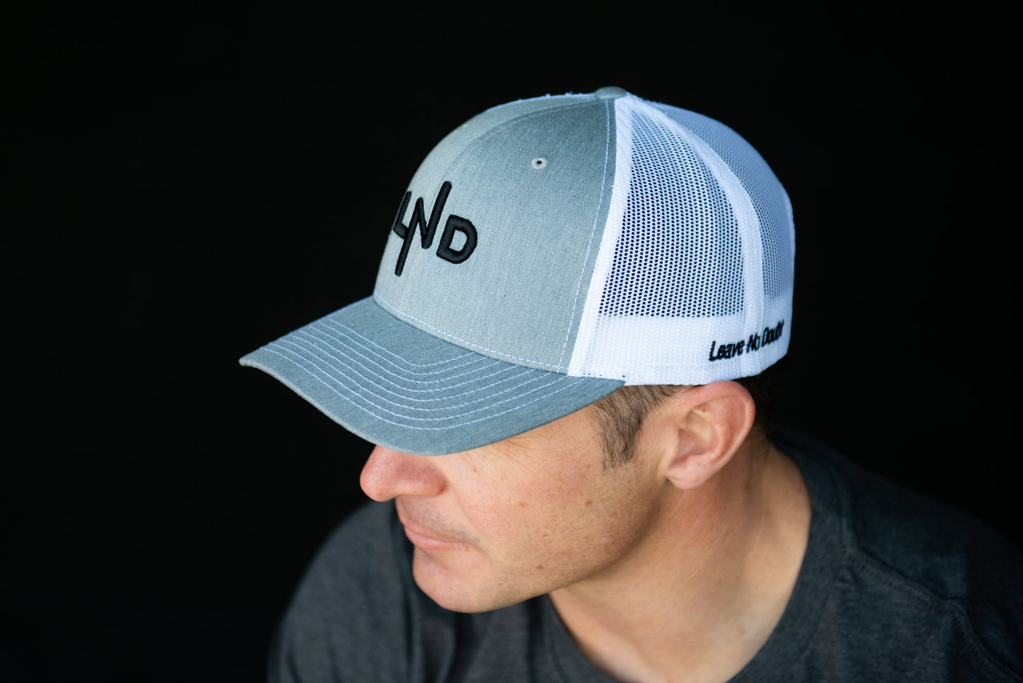 LND Trucker - Gray/White